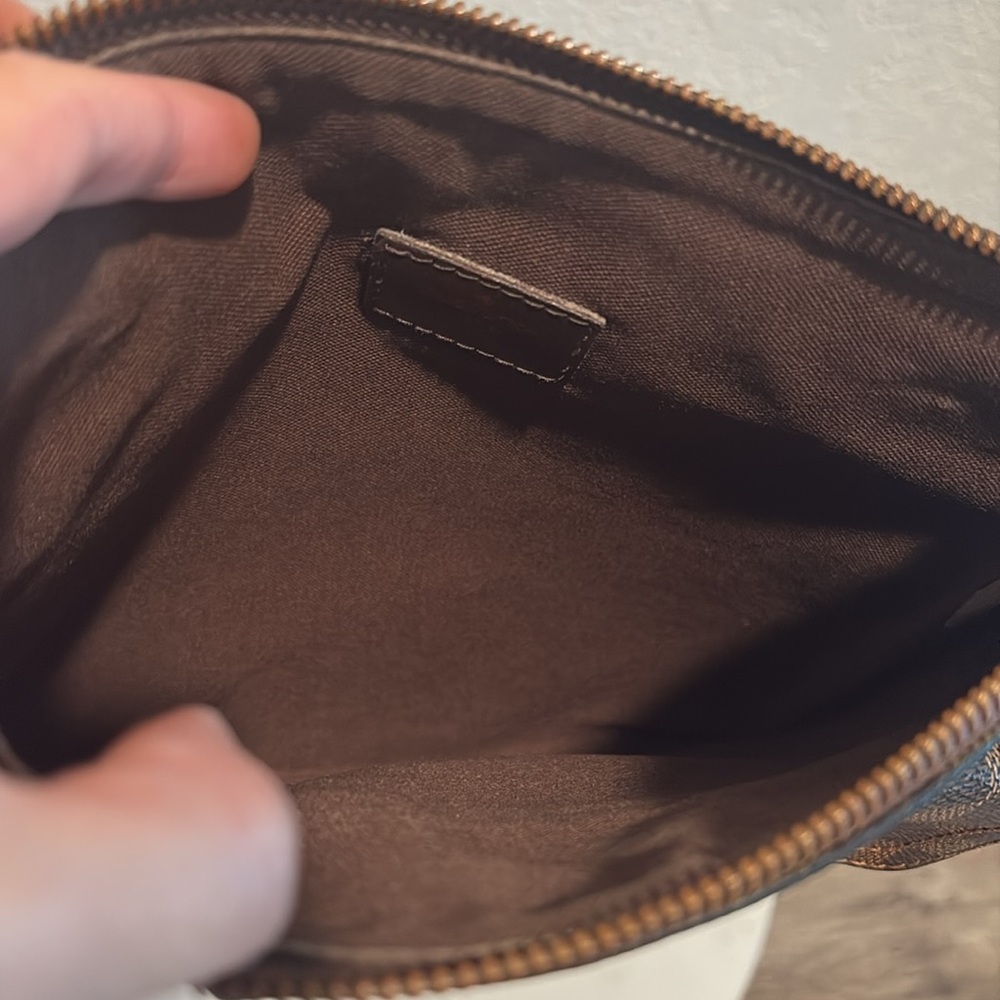 Louis Vuitton Melville LV Crossbody Brown Damier Bag - Picture 13 of 15